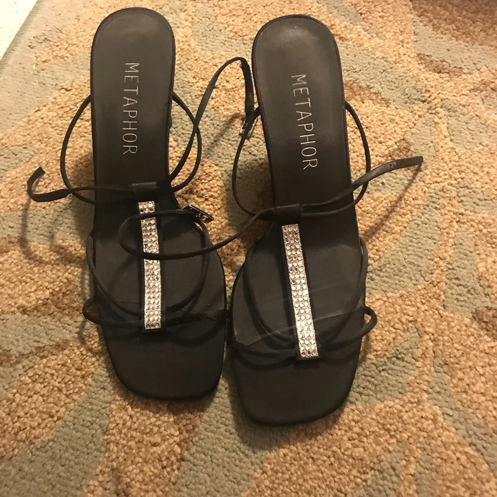 Metaphor classy heels